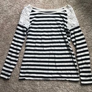 LOFT striped top with lace on shoulders